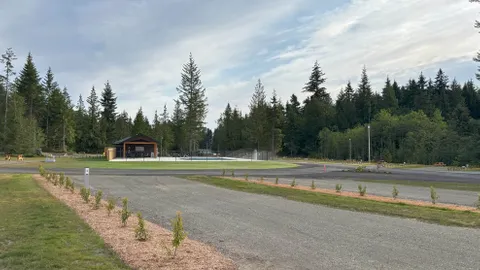 Unserviced Pull-Through Site — image 1 of 6