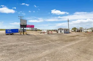 Buster's RV & Saloon – photo 4
