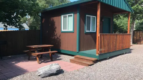 Cabin 3 — image 1 of 7