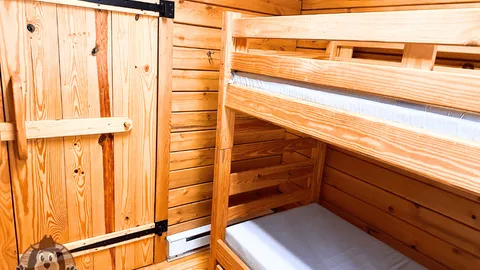 OZARK ( SLEEPS 6) — image 2 of 11