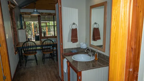 Family Lodge — image 2 of 9