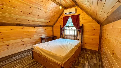 Cabins — image 2 of 9