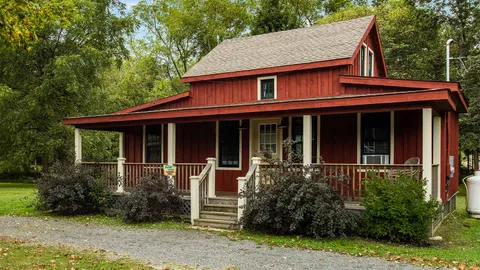 Bevier Lodge — image 1 of 9