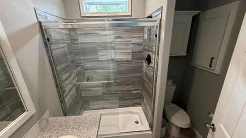 Deluxe Rental 1 Bedroom — image 2 of 6