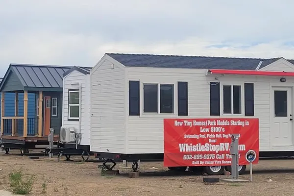 Whistlestop Luxury RV Park – photo 1