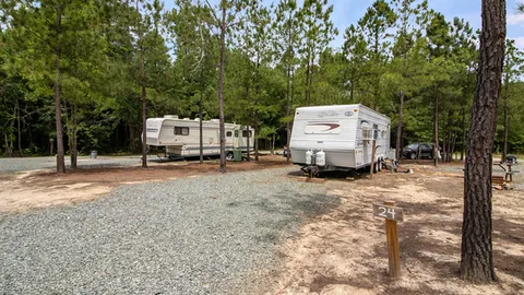Valley Loop Full Hookup RV Site — image 2 of 3