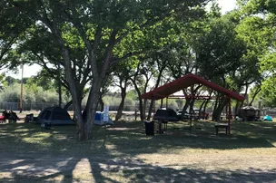 Florez Riverview Campground – photo 5