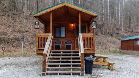 Cabin 3 - Hobet Hideaway — image 1 of 6