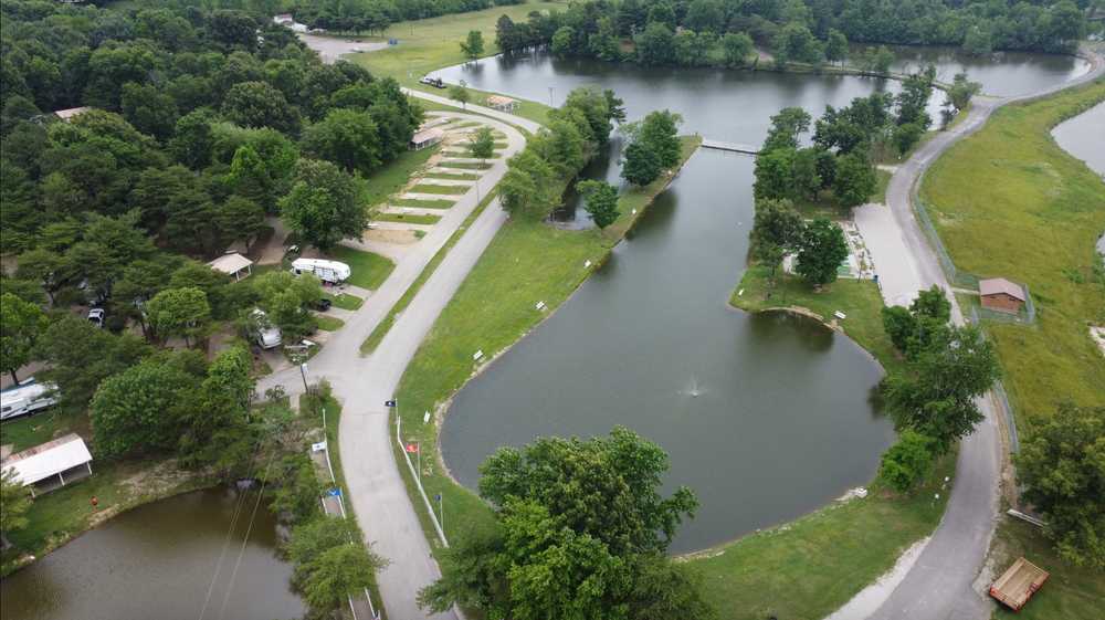 Diamond Lake Resort, Owensboro, Kentucky - Photo 2