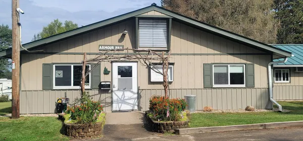 Fountain Lake RV Park Inc. - Almond, WI campground