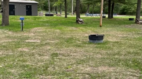 Standard back-in site — image 2 of 14
