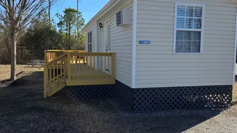 1 Bedroom Cottage — image 1 of 5
