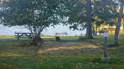 Tent Walk-in -Lakeview-Lawn — image 2 of 6