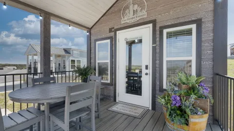 Tiny Home 138 - The Grape Escape — image 2 of 28