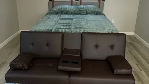Prevost Cabin - Standard 1 Bedroom — image 21 of 21