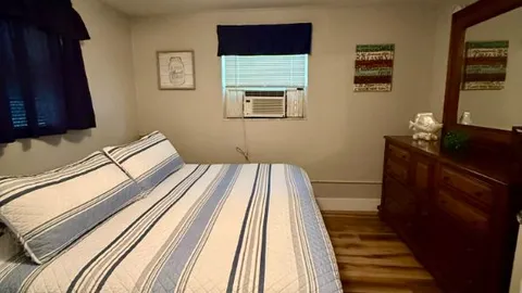 Standard Cabin — image 5 of 5