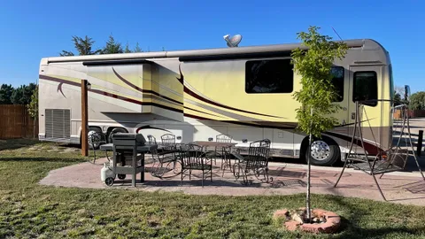 South Park Full Hookup Back-In Deluxe Patio with Paw Pen — image 2 of 2