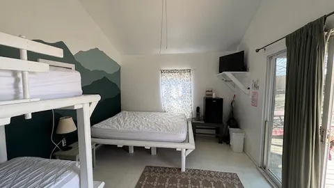 Denali - 4 Person Cabin — image 2 of 4