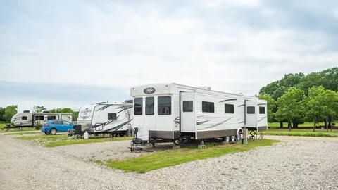 Big Rig Pull-Through RV Site — image 2 of 2