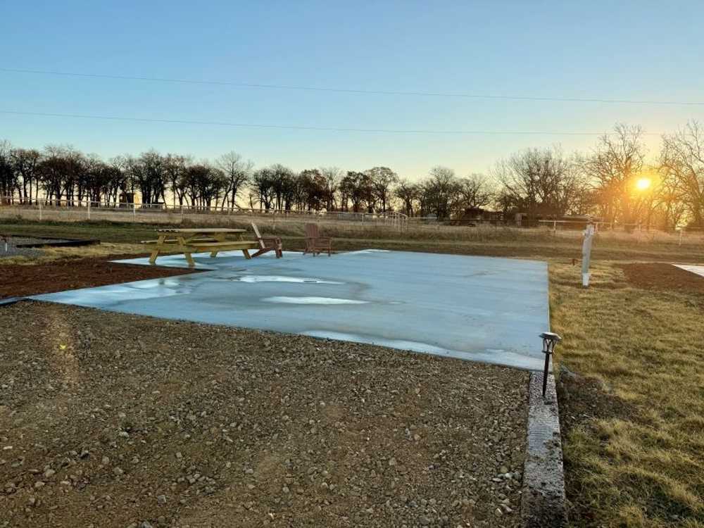 King RV Park, Thackerville, Oklahoma - Photo 3