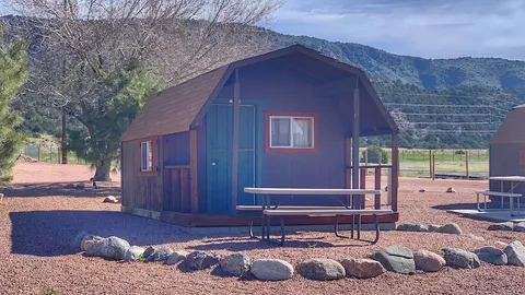 Comfort Cabin — image 2 of 4