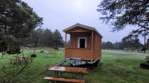 Mini Cabin 2 — image 1 of 6