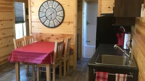 Deluxe Cabin — image 2 of 8