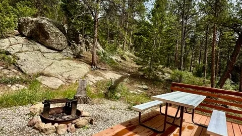Rustic Range Lookout — image 2 of 6