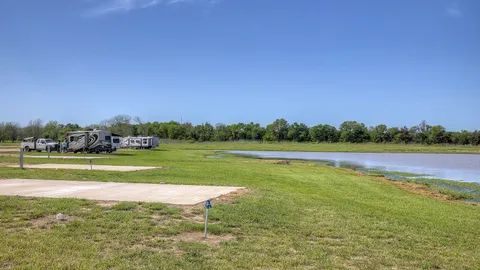 Deluxe Waterview RV Site — image 2 of 3