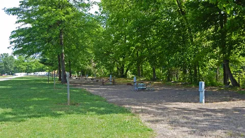 Riverfront Deluxe RV/Tent Site — image 2 of 6