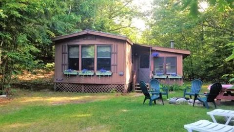 Pine Lodge — image 1 of 7
