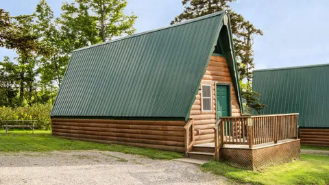 Classic Chalet 1 Bedroom — image 1 of 10