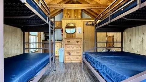 Comfort Cabin — image 9 of 9