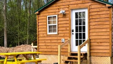 Deluxe Cabin — image 1 of 9