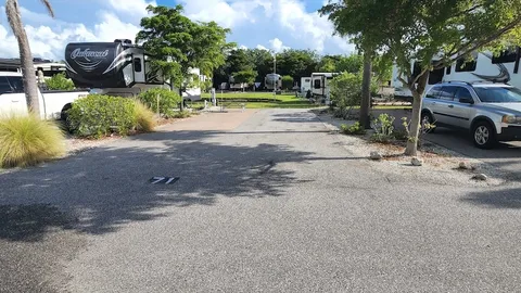 30/50 AMP WATERFRONT FULL HOOKUP SITE — image 2 of 4