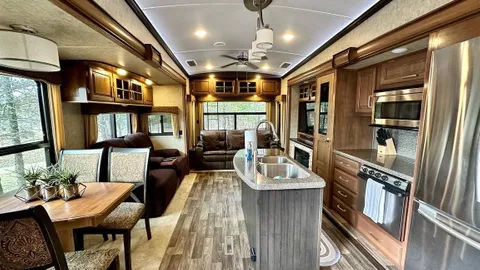 Camper Rental 9 — image 1 of 5