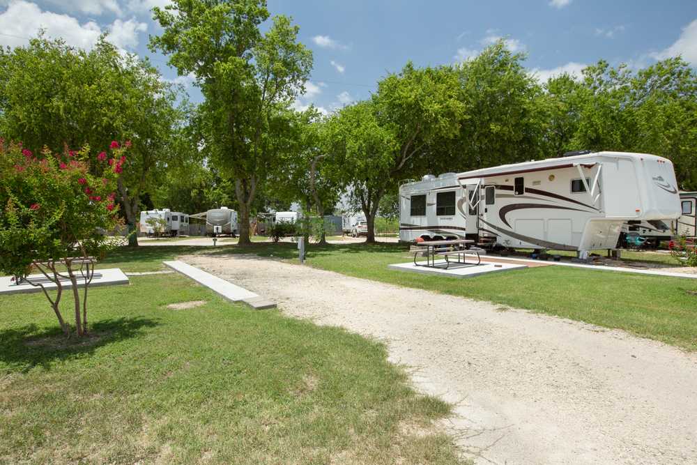 Hidden Valley RV Park, Von Ormy, Texas - Photo 4