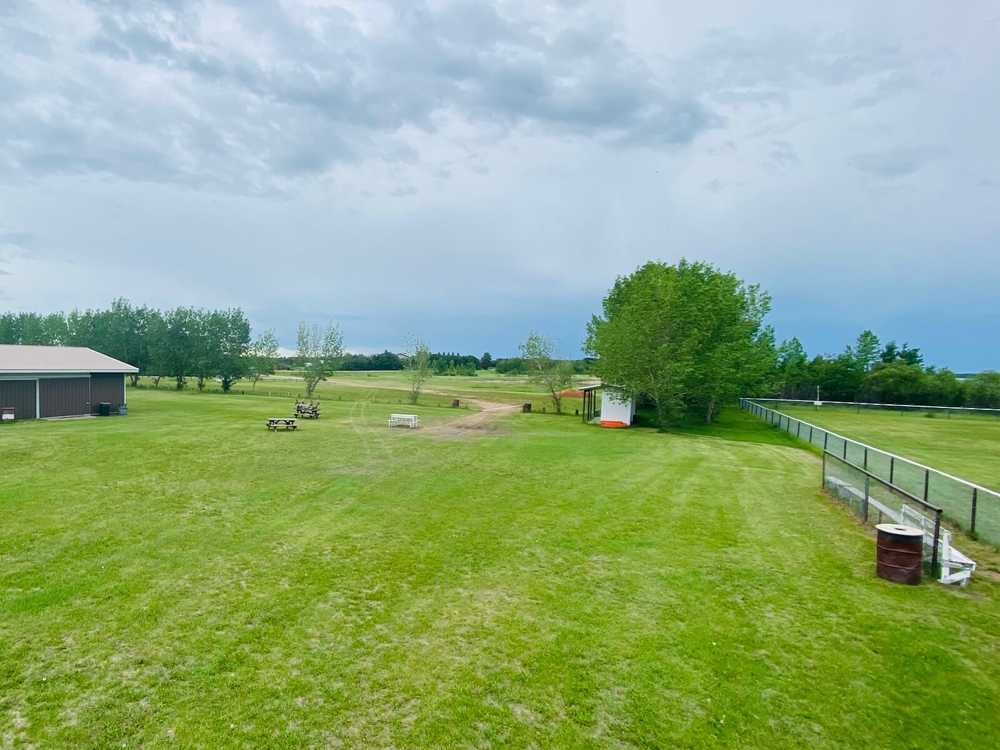 Birch Lake Campground & Recreation Park, Innisfree, Alberta. - Photo 3
