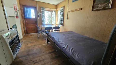 Cabin 9 (Sleeps 6) — image 12 of 12