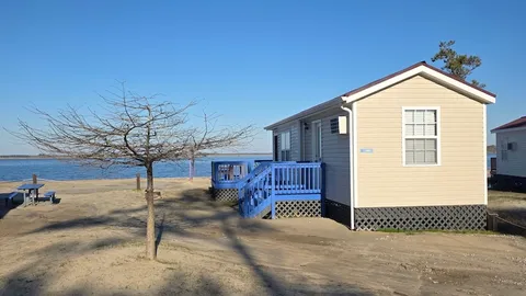 1 Bedroom Beach Front Cottage — image 1 of 2