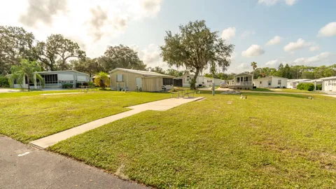 Standard Full Hookup RV Site — image 3 of 3