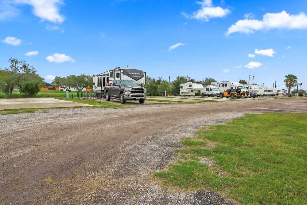 Mathis Motor Inn & RV Park, Mathis, Texas - Photo 3