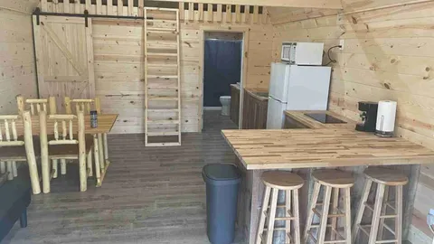 1 Bedroom, 2 Lofts — image 2 of 2