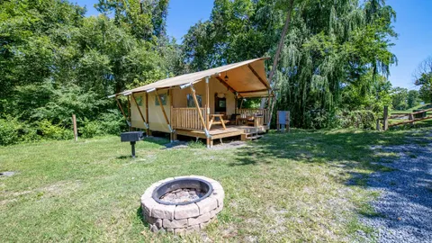 Safari Tent — image 1 of 13