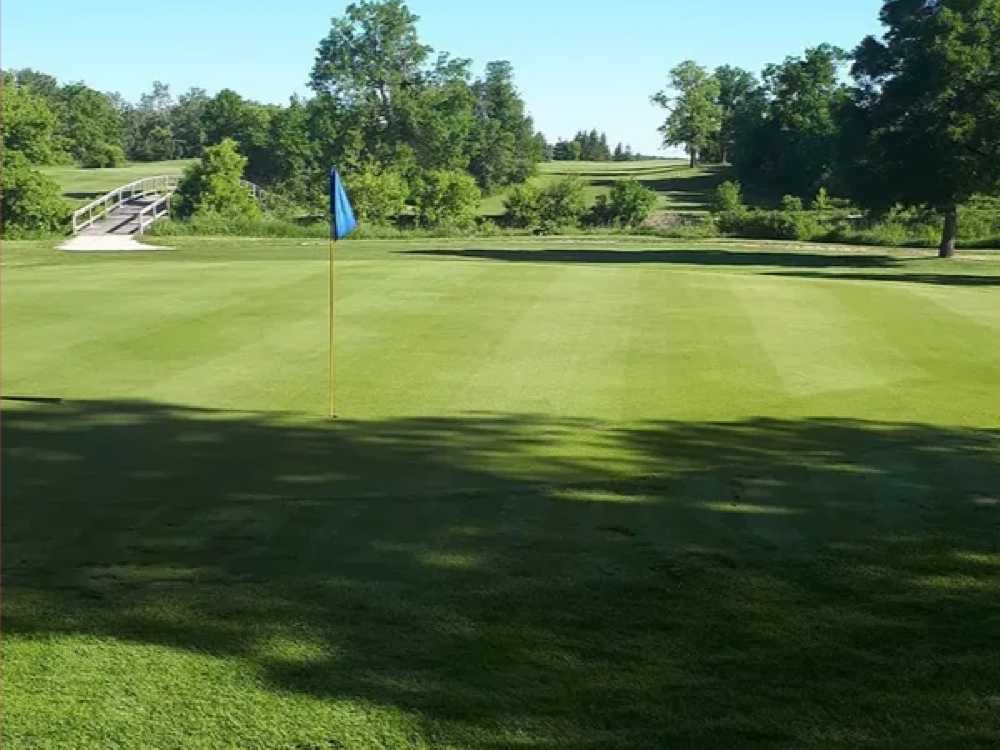 Netley Creek Golf Course & RV Park - Petersfield, MB - Photo 2