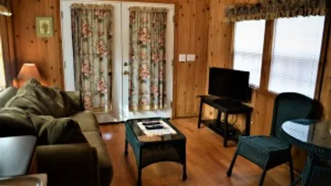 Partial Lake View 1 Bedroom w/ Loft — image 2 of 8