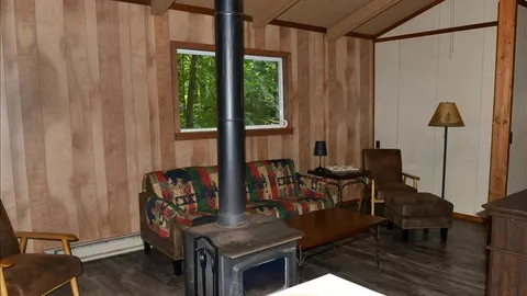 Cabin - Cedar — image 17 of 17