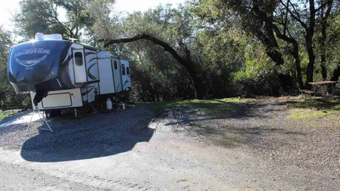 30/50 Amp Premium View RV Site — image 2 of 7