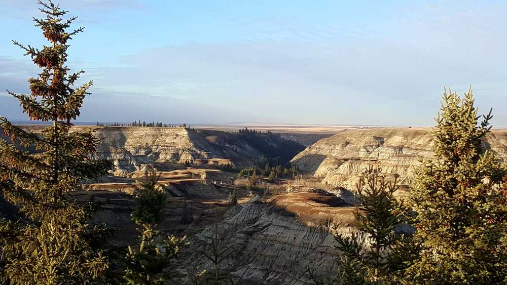 Horseshoe Canyon Campground, Drumheller, Alberta - Photo 2