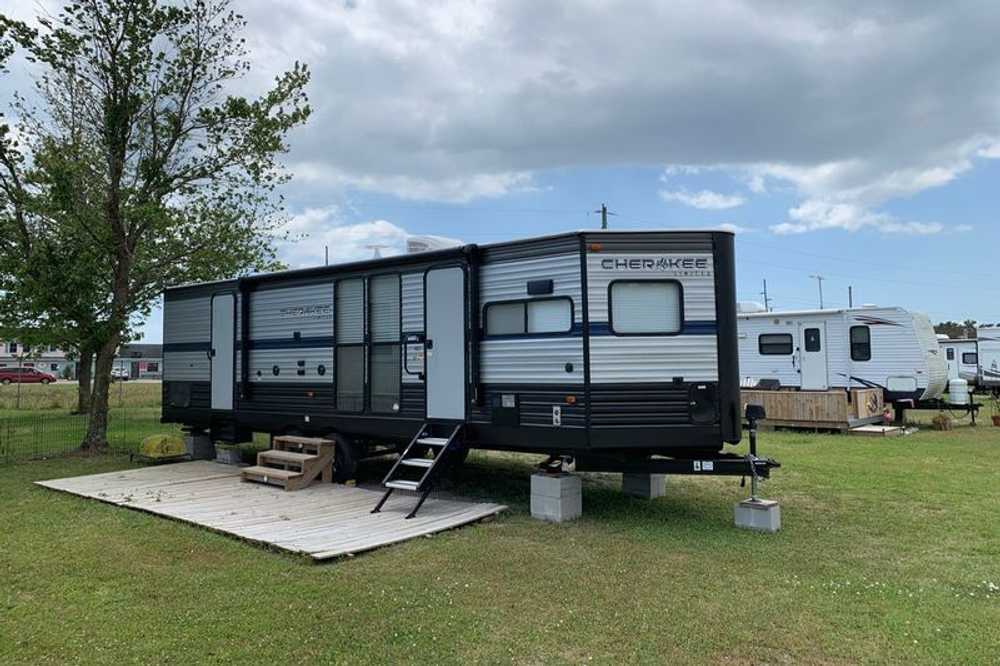 Silver Sands RV Park - Photo 4